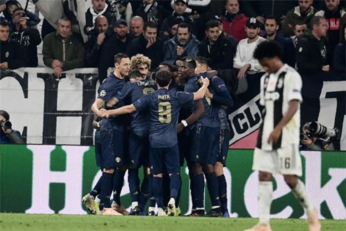 Clip: M.U lội ngược dòng ‘không tưởng’ trước Juventus