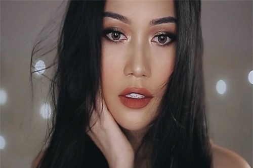 Clip: Sĩ Thanh chia sẻ bí quyết makeup tone Tây đẹp quyến rũ