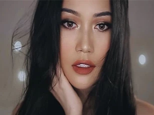 Clip: Sĩ Thanh chia sẻ bí quyết makeup tone Tây đẹp quyến rũ