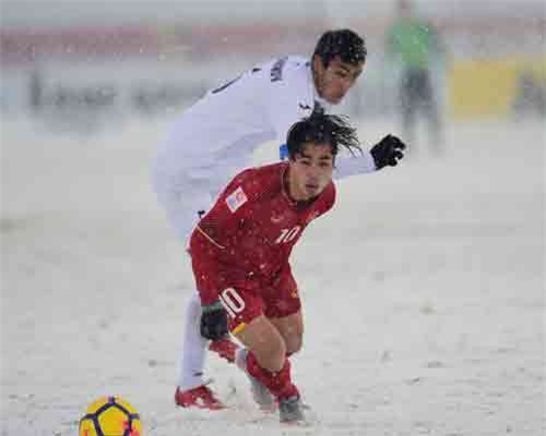 Sau kỳ AFF Cup đáng quên, đã đến lúc Công Phượng bước ra ánh sáng?