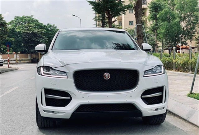 Mới lăn bánh 868 km, Jaguar F-Pace R-Sport đã bị đại gia Việt bán vội với giá trên 4 tỷ đồng - Ảnh 4.