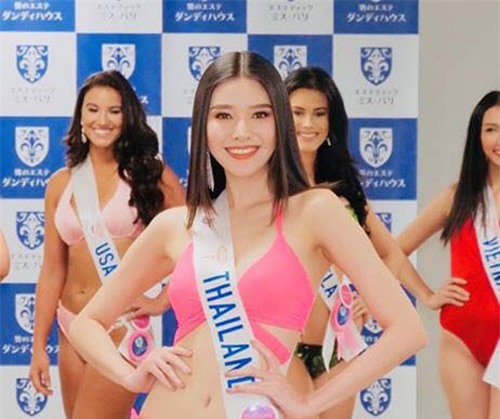Thùy Tiên trượt Top 12 trình diễn áo tắm Hoa hậu Quốc tế
