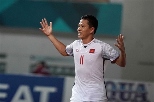 Clip: Anh Đức chớp thời cơ gia tăng cách biệt cho ĐT Việt Nam