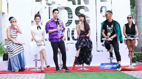 Hà Anh sexy, Thuý Ngân kín đáo đi chọn mẫu nhí