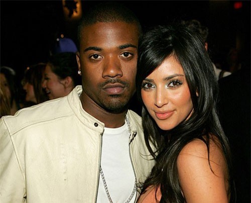 Người tình cũ tiết lộ thói quen 'giường chiếu' khác lạ của Kim