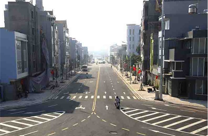 Clip: 'Choáng ngợp' trước con đường không tên, giá trị hàng trăm tỷ đồng vừa mới thông xe tại Hà Nội