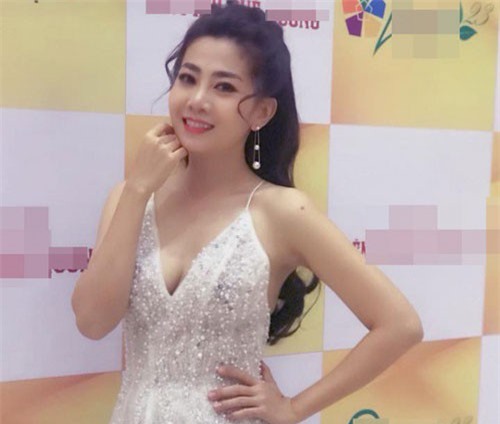 Diễn viên Mai Phương trở lại sân khấu dù đang trị bệnh