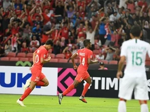 Clip: Singapore thắng ‘toát mồ hôi’ trước Indonesia