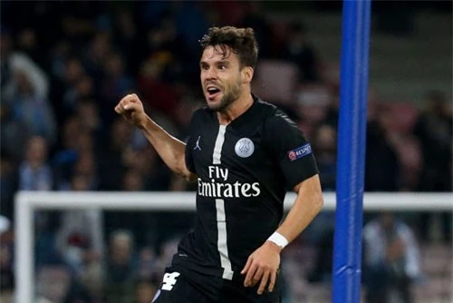 Hậu vệ cánh trái: Juan Bernat (PSG).