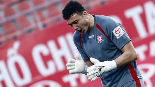 Tiết lộ bất ngờ: Không về Việt Nam, Văn Lâm có thể đã trở thành... kế toán