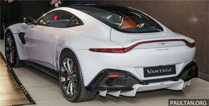 Aston Martin V8 Vantage 2018 gia tu 390.000 USD tai Malaysia hinh anh 3