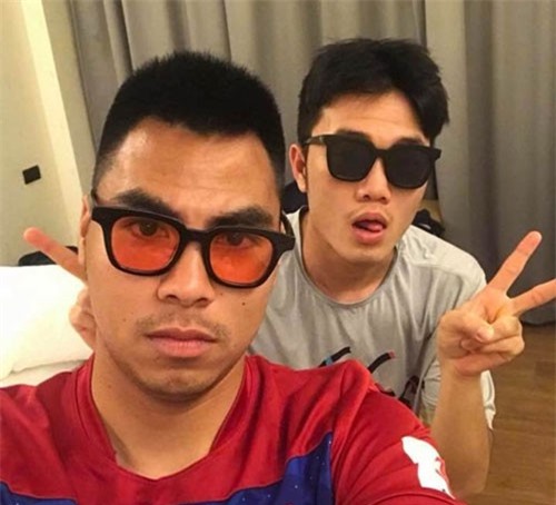 Xuân Trường "nhốt" Đức Huy vào tủ và bật nhạc Sơn Tùng sau trận thắng của đội Việt Nam