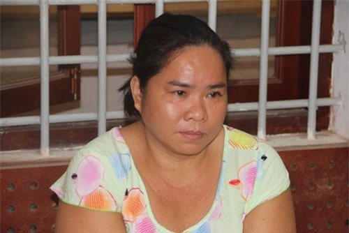 Giật dây chuyền ngay tại quầy tính tiền của siêu thị