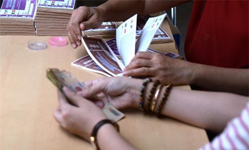 Vì sao vé xem đội tuyển Việt Nam đá AFF Cup khan hiếm?