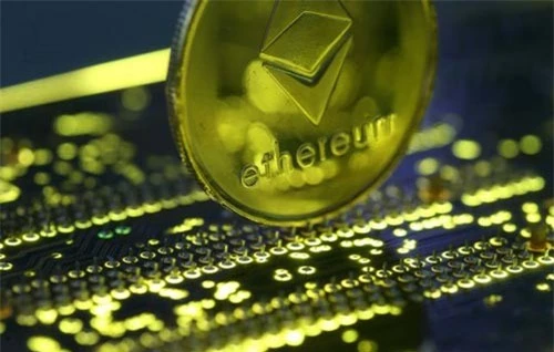 Giá tiền ảo ethereum giảm 70% kể từ tháng 2/2018. Ảnh: Reuters