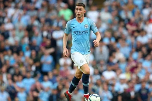 Trung vệ: Aymeric Laporte (Man City).