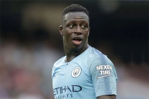 Hậu vệ trái: Benjamin Mendy (Man City).