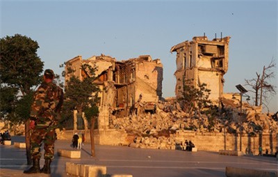 Phiến quân nhắm vào Aleppo, quân đội Syria lại chịu tổn thất