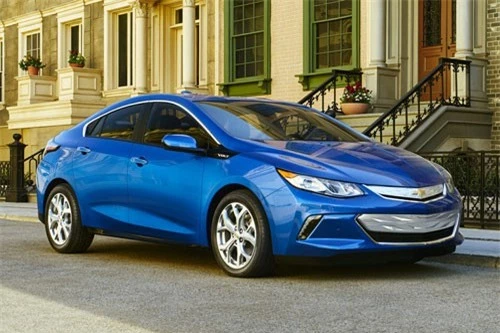 8. Chevrolet Volt LT 2018 (giá: 33.220 USD).