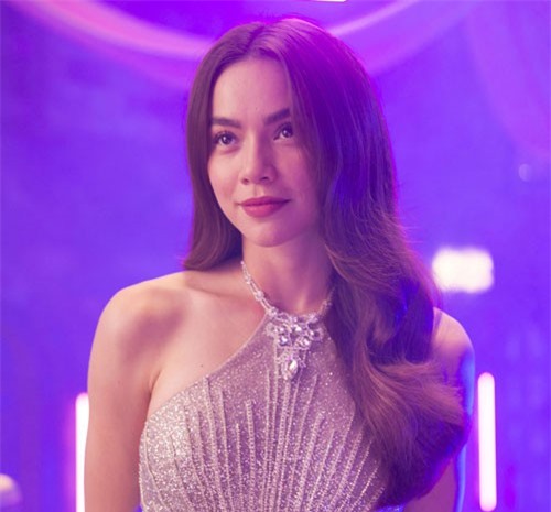 Hồ Ngọc Hà cực quyến rũ khi hóa thân thành nữ hoàng bóng đêm