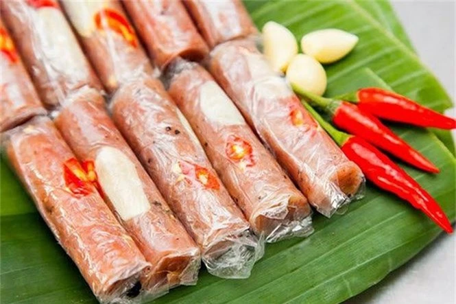 Đọc thông tin này sẽ 'tiệt' ăn nem chua, thịt lợn tái - ảnh 1