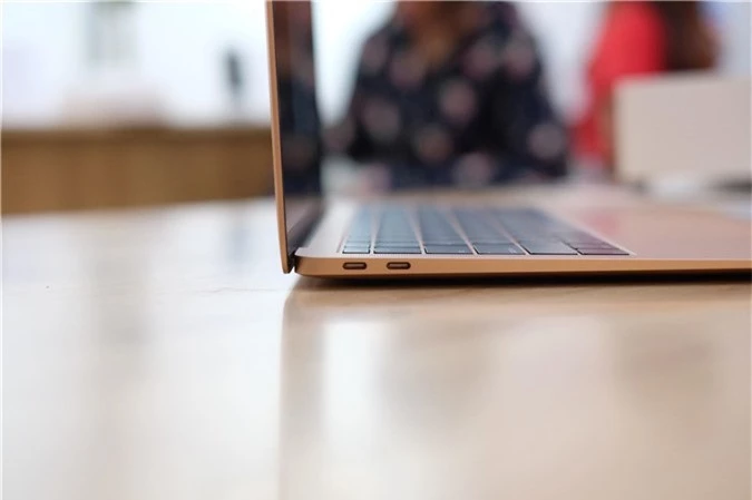 MacBook Air 2018 màn Retina về Việt Nam: Máy đẹp, giá chát