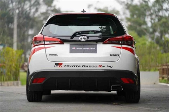 Toyota Yaris bo sung them phien ban GR-S thiet ke boi Gazoo Racing