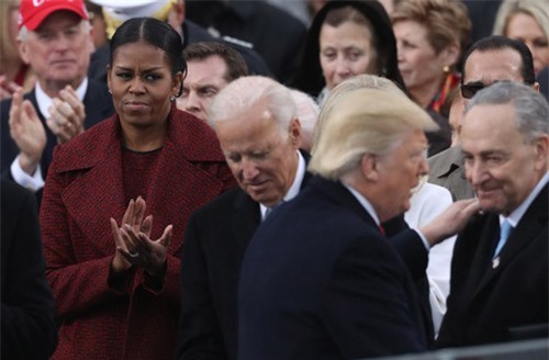 Bà Obama bất ngờ tiết lộ lý do "không bao giờ tha thứ" cho ông Trump