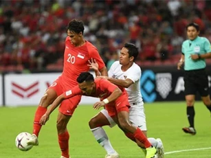 Thua “muối mặt” Singapore, truyền thông Indonesia “tấn công” trọng tài Việt Nam