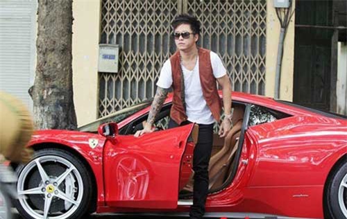 Sao Việt và bộ sưu tập siêu xe đắt đỏ: Người tậu 3-4 cái, người mua xe gần 20 tỷ đồng