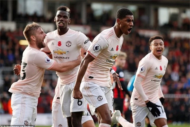 HLV Mourinho mạnh dạn hứa với CĐV Man Utd trước thềm derby Manchester - Ảnh 1. HLV Mourinho mạnh dạn hứa với CĐV Man Utd trước thềm derby Manchester - Ảnh 1.