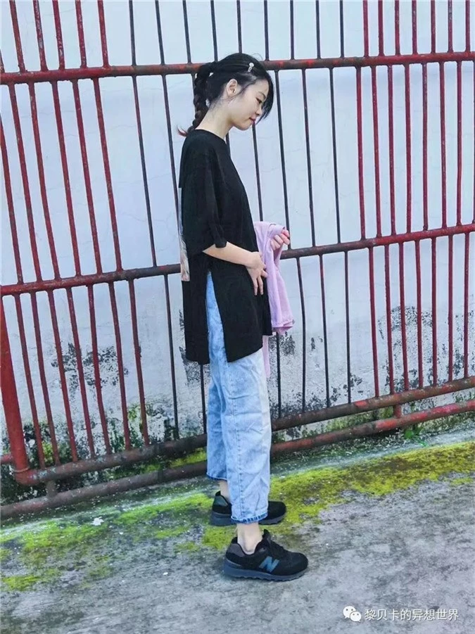 9 9