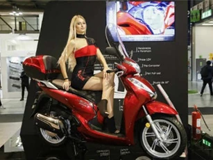 2019 Honda SH300i trình làng, có tính năng công nghệ cao