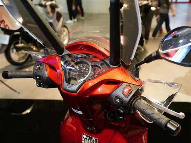 Đồng hồ của 2019 Honda SH300i. Đồng hồ của 2019 Honda SH300i.