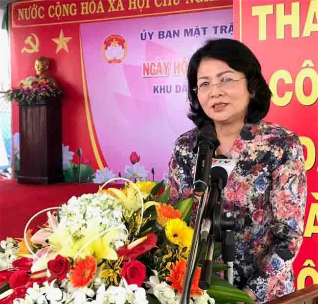 Phó Chủ tịch nước Đặng Thị Ngọc Thịnh phát biểu tại Ngày hội (ảnh LQ)