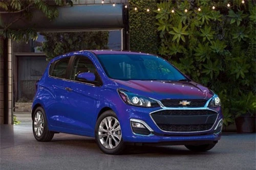 2. Chevrolet Spark 2019 (giá khởi điểm: 13.050 USD).