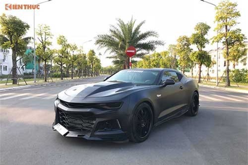 Ngắm xe Chevrolet độ, giá hơn 2,7 tỷ đồng tại Hà Nội