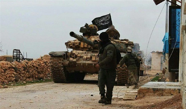 Quân đội Syria "đạn lên nòng", phiến quân nổi dậy lập tức báo động cao ở Idlib