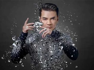 Đàm Vĩnh Hưng tự viết một danh sách rất dài những kẻ thù, khẳng định: "Sẽ có một ngày xoá sổ từng người một!"