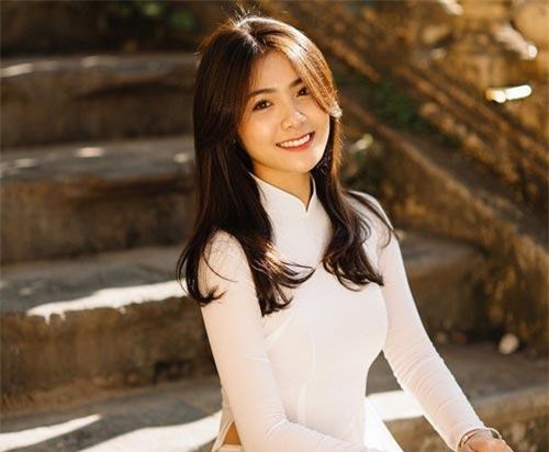 "Hot girl áo dài" Bắc Ninh lại gây thương nhớ trong bộ ảnh cuối thu