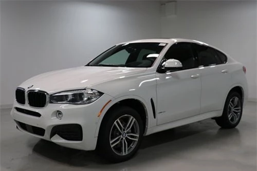 5. BMW X6 2019 (giá khởi điểm: 62.950 USD).