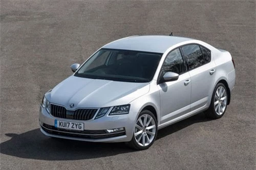 5. Skoda Octavia (doanh số: 4.649 chiếc).