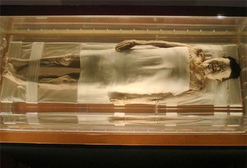 Clip: Ngắm xác ướp mỹ nhân 2.000 tuổi hoàn hảo nhất Trung Quốc