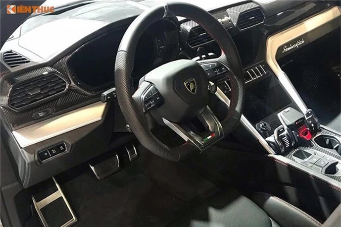 Sieu SUV Lamborghi Urus dau tien cap ben Viet Nam-Hinh-5