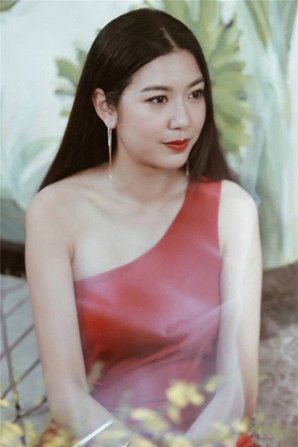 Thúy Vân khuyên HHen phải tin bản thân đẹp nhất tại Miss Universe - 1