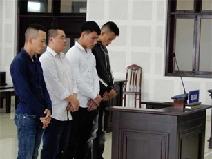 Bênh bạn gái, hai nhóm thanh niên Đà Nẵng hỗn chiến