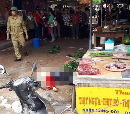 Nghi phạm bắn cô gái tử vong ở chợ mang theo 3 khẩu súng lúc gây án