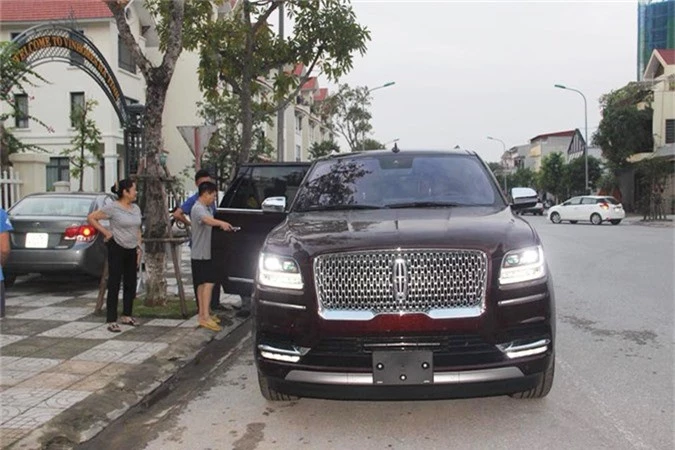 Dai gia Ha Tinh tau xe sang Lincoln Navigator gan 10 ty-Hinh-8