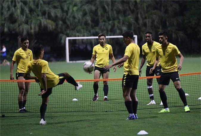 Malaysia tập gì chờ đấu tuyển Việt Nam ở Mỹ Đình?