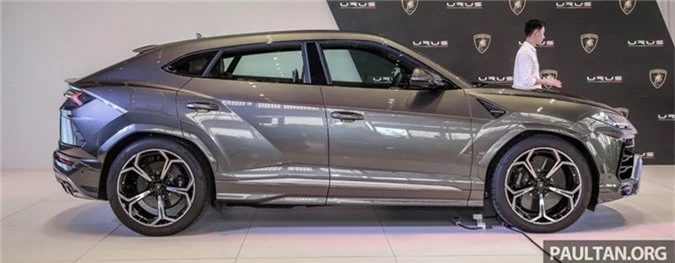 lamborghini urus ra mat tai dong nam a gia 255 000 usd